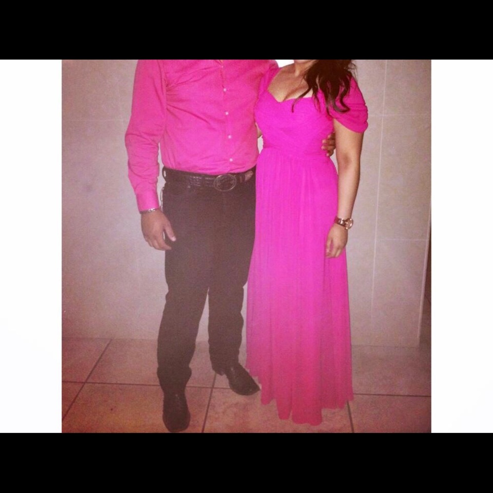 Pink formal cold shoulder chiffon dress💖
